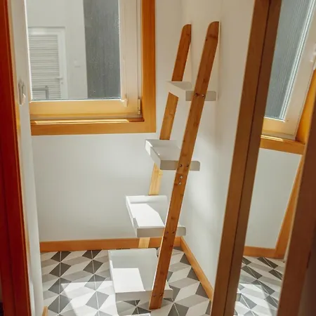 Aliados Suites By Homing Penzion